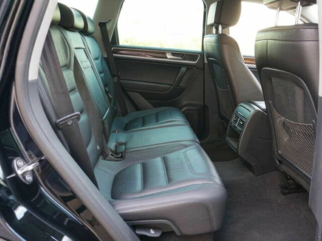 Черный Фольксваген Туарег, объемом двигателя 3.6 л и пробегом 87 тыс. км за 6500 $, фото 10 на Automoto.ua