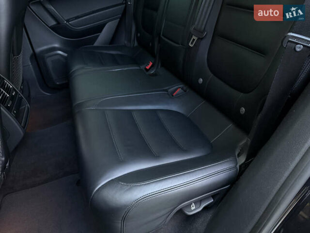 Чорний Фольксваген Туарег, об'ємом двигуна 2.97 л та пробігом 225 тис. км за 27500 $, фото 35 на Automoto.ua