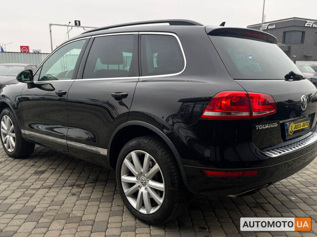 Чорний Фольксваген Туарег, об'ємом двигуна 3 л та пробігом 272 тис. км за 22990 $, фото 4 на Automoto.ua