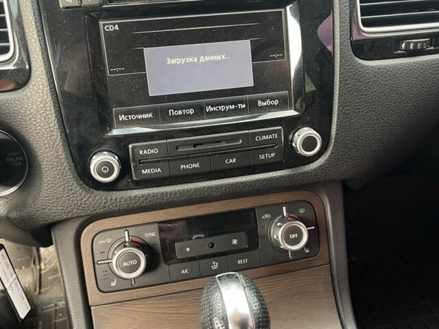 Черный Фольксваген Туарег, объемом двигателя 3 л и пробегом 258 тыс. км за 19000 $, фото 19 на Automoto.ua