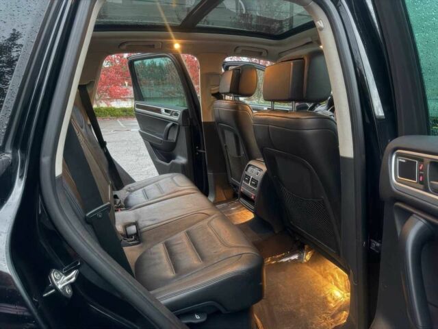 Черный Фольксваген Туарег, объемом двигателя 3 л и пробегом 87 тыс. км за 14600 $, фото 10 на Automoto.ua