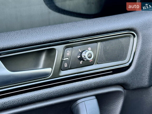 Черный Фольксваген Туарег, объемом двигателя 2.97 л и пробегом 268 тыс. км за 20990 $, фото 33 на Automoto.ua