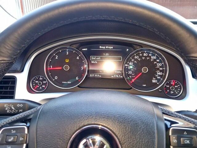 Черный Фольксваген Туарег, объемом двигателя 3 л и пробегом 227 тыс. км за 21000 $, фото 1 на Automoto.ua