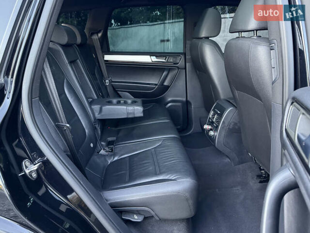 Черный Фольксваген Туарег, объемом двигателя 2.97 л и пробегом 268 тыс. км за 20990 $, фото 14 на Automoto.ua