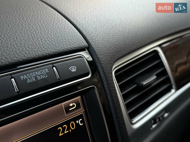 Чорний Фольксваген Туарег, об'ємом двигуна 2.97 л та пробігом 225 тис. км за 27500 $, фото 56 на Automoto.ua