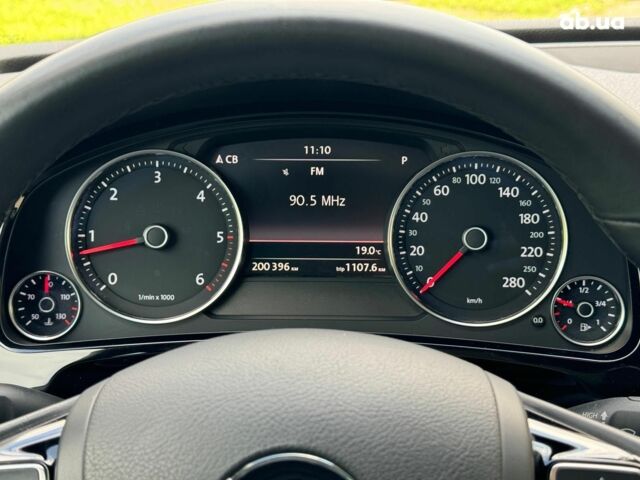 Черный Фольксваген Туарег, объемом двигателя 3 л и пробегом 200 тыс. км за 25790 $, фото 32 на Automoto.ua