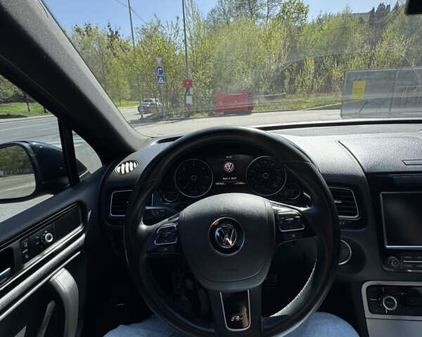 Чорний Фольксваген Туарег, об'ємом двигуна 2.97 л та пробігом 188 тис. км за 19500 $, фото 21 на Automoto.ua