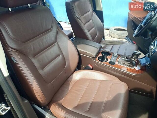 Чорний Фольксваген Туарег, об'ємом двигуна 3.6 л та пробігом 123 тис. км за 15500 $, фото 4 на Automoto.ua