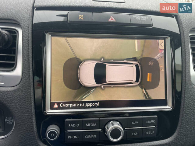 Чорний Фольксваген Туарег, об'ємом двигуна 2.97 л та пробігом 340 тис. км за 25500 $, фото 12 на Automoto.ua