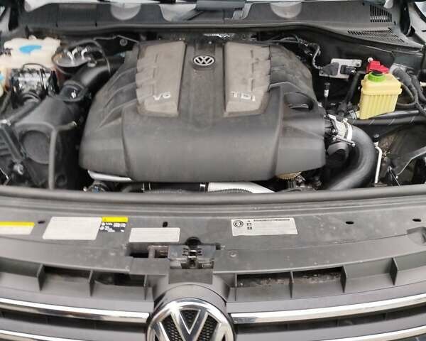 Черный Фольксваген Туарег, объемом двигателя 3 л и пробегом 252 тыс. км за 18600 $, фото 24 на Automoto.ua