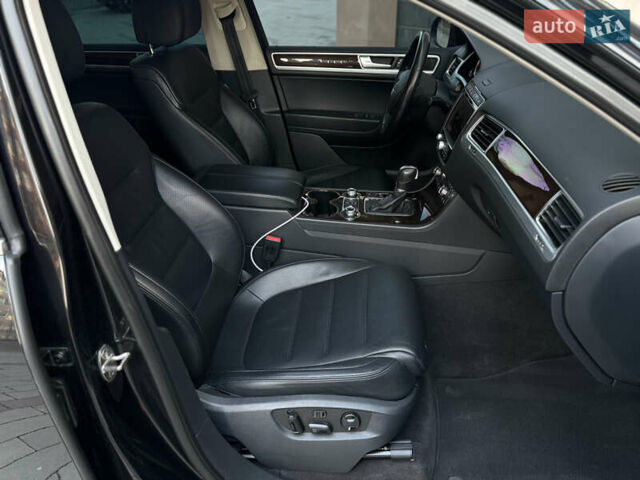 Чорний Фольксваген Туарег, об'ємом двигуна 2.97 л та пробігом 225 тис. км за 27500 $, фото 45 на Automoto.ua