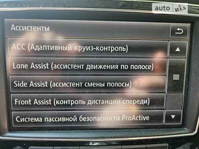 Чорний Фольксваген Туарег, об'ємом двигуна 2.97 л та пробігом 284 тис. км за 30500 $, фото 20 на Automoto.ua