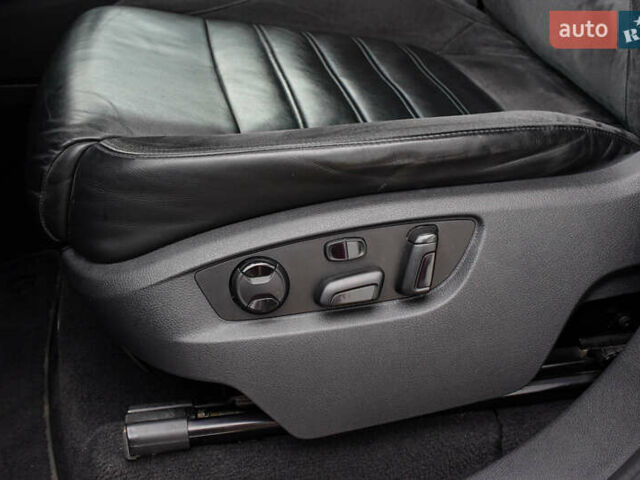 Черный Фольксваген Туарег, объемом двигателя 3 л и пробегом 236 тыс. км за 24999 $, фото 16 на Automoto.ua