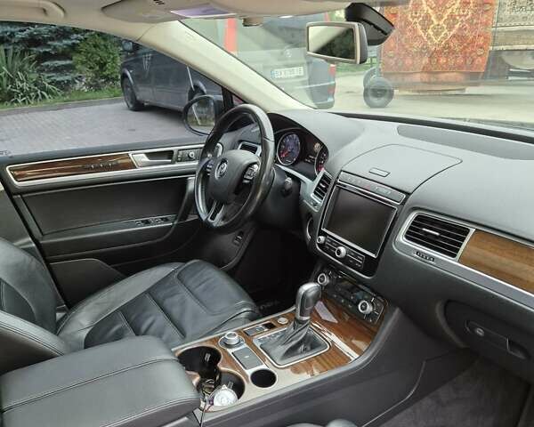 Черный Фольксваген Туарег, объемом двигателя 3 л и пробегом 330 тыс. км за 19999 $, фото 14 на Automoto.ua