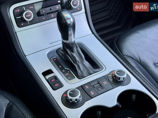 Черный Фольксваген Туарег, объемом двигателя 2.97 л и пробегом 268 тыс. км за 20990 $, фото 25 на Automoto.ua