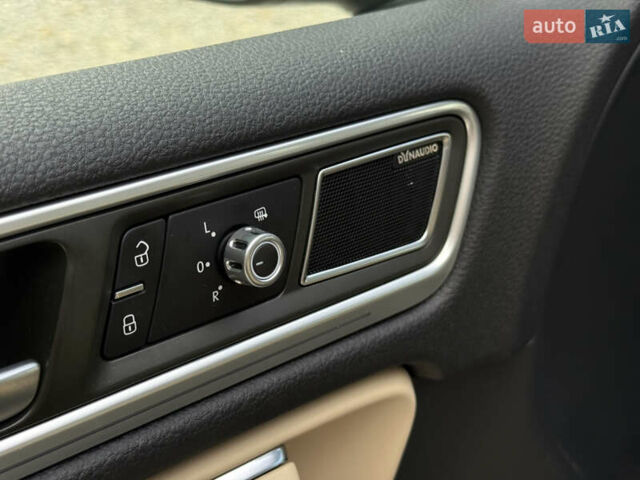 Чорний Фольксваген Туарег, об'ємом двигуна 3 л та пробігом 289 тис. км за 24900 $, фото 14 на Automoto.ua