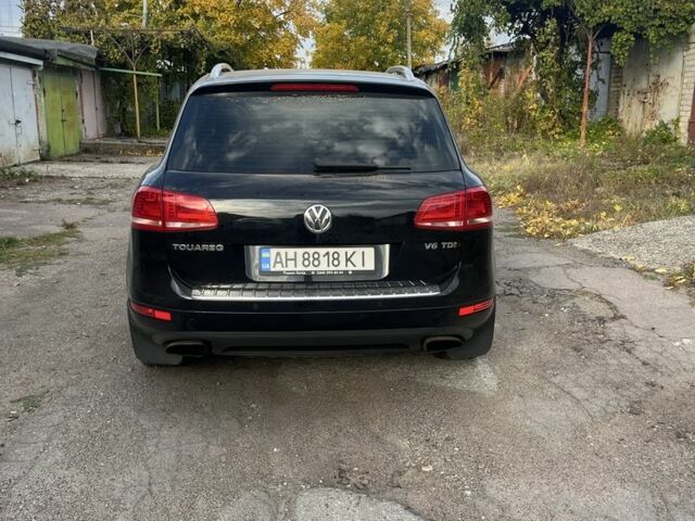 Черный Фольксваген Туарег, объемом двигателя 3 л и пробегом 258 тыс. км за 19000 $, фото 1 на Automoto.ua