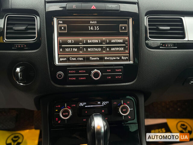 Чорний Фольксваген Туарег, об'ємом двигуна 3 л та пробігом 272 тис. км за 22990 $, фото 20 на Automoto.ua