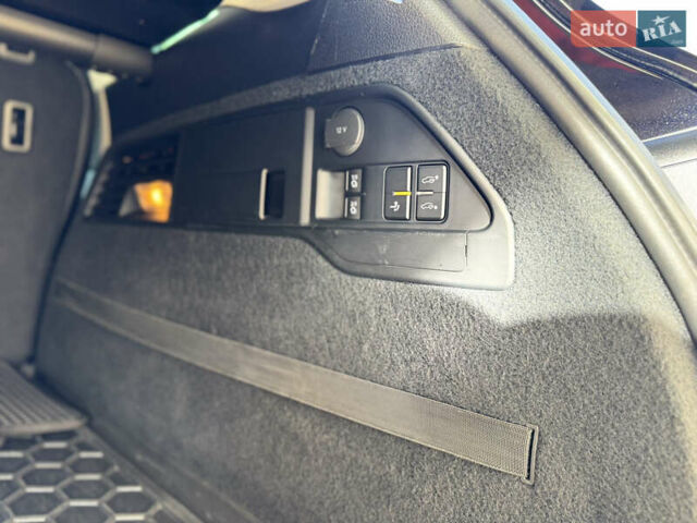 Черный Фольксваген Туарег, объемом двигателя 2.97 л и пробегом 216 тыс. км за 27400 $, фото 20 на Automoto.ua