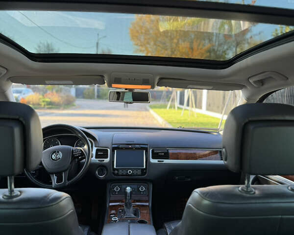 Чорний Фольксваген Туарег, об'ємом двигуна 2.97 л та пробігом 178 тис. км за 22000 $, фото 28 на Automoto.ua