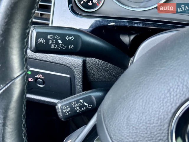 Черный Фольксваген Туарег, объемом двигателя 2.97 л и пробегом 268 тыс. км за 20990 $, фото 19 на Automoto.ua