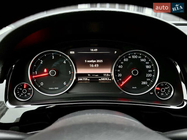 Черный Фольксваген Туарег, объемом двигателя 3 л и пробегом 245 тыс. км за 19500 $, фото 18 на Automoto.ua