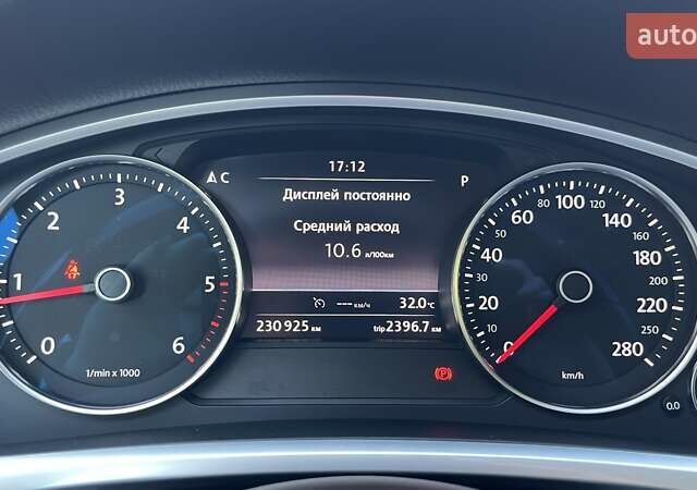Черный Фольксваген Туарег, объемом двигателя 2.97 л и пробегом 230 тыс. км за 23990 $, фото 14 на Automoto.ua