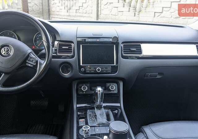 Чорний Фольксваген Туарег, об'ємом двигуна 3 л та пробігом 214 тис. км за 28000 $, фото 10 на Automoto.ua