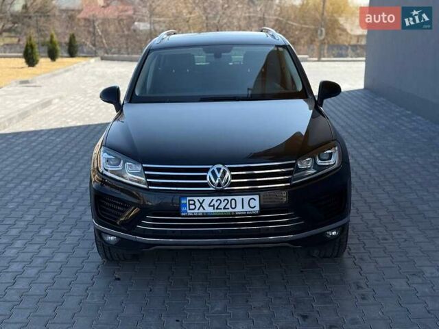 Черный Фольксваген Туарег, объемом двигателя 3 л и пробегом 130 тыс. км за 25500 $, фото 4 на Automoto.ua