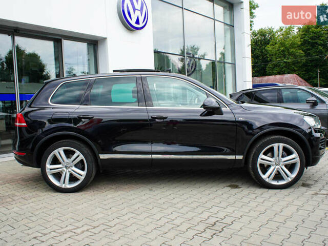 Черный Фольксваген Туарег, объемом двигателя 3 л и пробегом 236 тыс. км за 24999 $, фото 2 на Automoto.ua