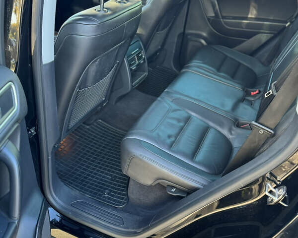 Чорний Фольксваген Туарег, об'ємом двигуна 2.97 л та пробігом 178 тис. км за 22000 $, фото 25 на Automoto.ua