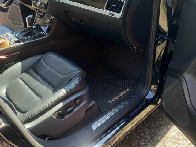 Черный Фольксваген Туарег, объемом двигателя 3 л и пробегом 219 тыс. км за 25550 $, фото 6 на Automoto.ua