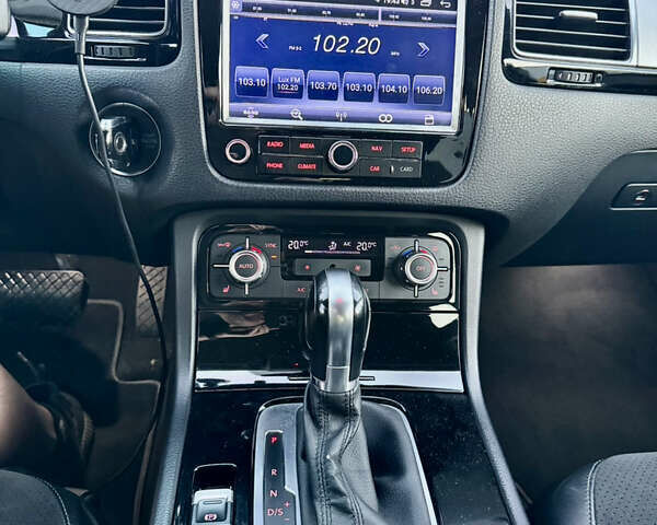 Черный Фольксваген Туарег, объемом двигателя 2.97 л и пробегом 240 тыс. км за 20500 $, фото 8 на Automoto.ua