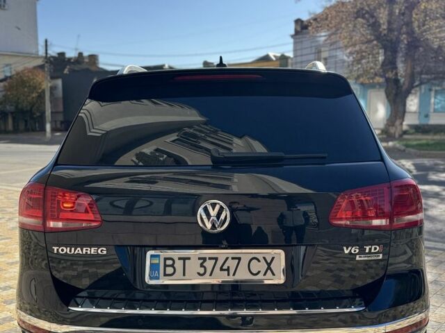 Черный Фольксваген Туарег, объемом двигателя 3 л и пробегом 216 тыс. км за 27400 $, фото 9 на Automoto.ua