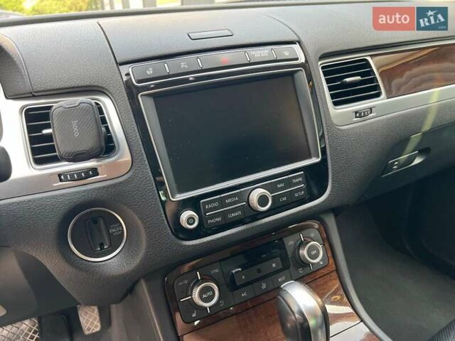 Чорний Фольксваген Туарег, об'ємом двигуна 2.97 л та пробігом 270 тис. км за 24500 $, фото 15 на Automoto.ua