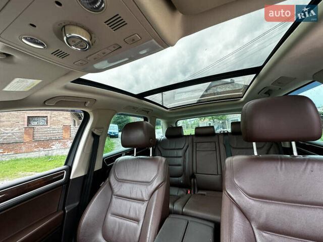 Черный Фольксваген Туарег, объемом двигателя 3 л и пробегом 360 тыс. км за 16200 $, фото 28 на Automoto.ua