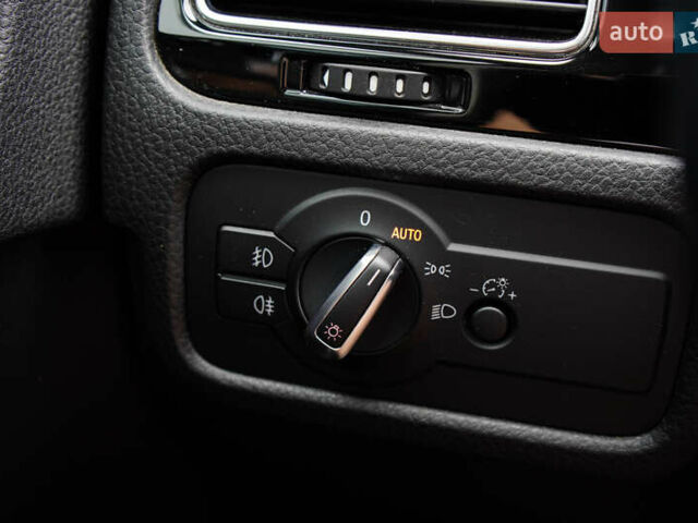 Черный Фольксваген Туарег, объемом двигателя 3 л и пробегом 236 тыс. км за 24999 $, фото 17 на Automoto.ua