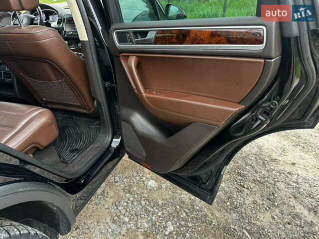 Черный Фольксваген Туарег, объемом двигателя 3 л и пробегом 360 тыс. км за 16200 $, фото 16 на Automoto.ua