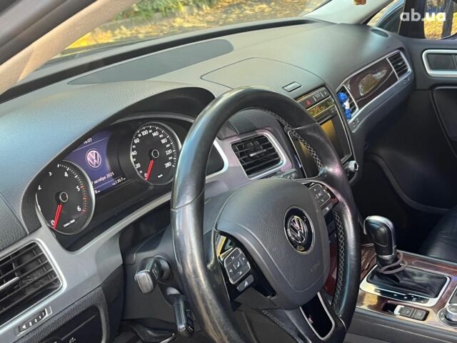 Черный Фольксваген Туарег, объемом двигателя 3 л и пробегом 374 тыс. км за 19990 $, фото 33 на Automoto.ua