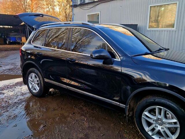 Черный Фольксваген Туарег, объемом двигателя 3 л и пробегом 227 тыс. км за 21000 $, фото 10 на Automoto.ua