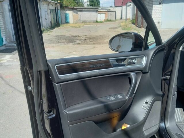 Черный Фольксваген Туарег, объемом двигателя 3 л и пробегом 219 тыс. км за 25550 $, фото 12 на Automoto.ua