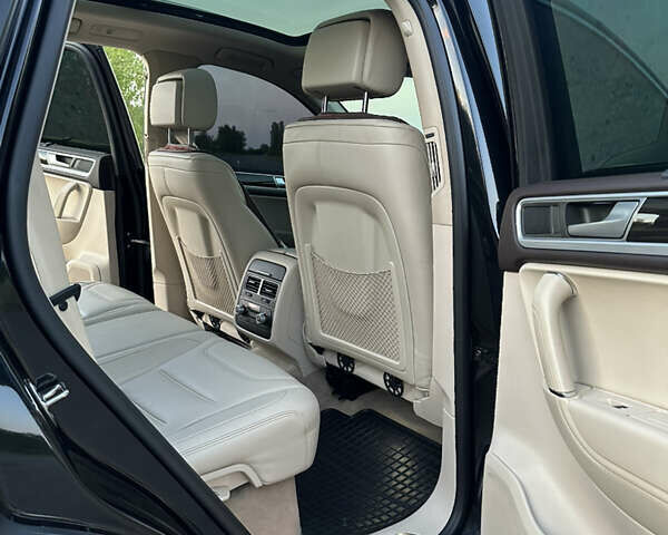 Черный Фольксваген Туарег, объемом двигателя 3 л и пробегом 262 тыс. км за 32500 $, фото 13 на Automoto.ua