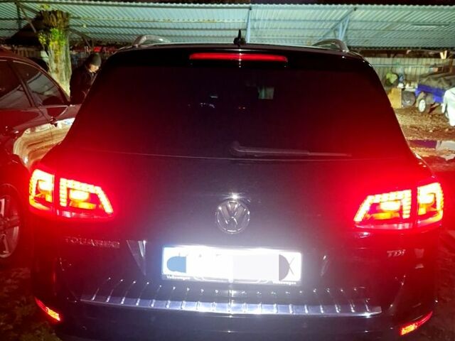 Черный Фольксваген Туарег, объемом двигателя 3 л и пробегом 227 тыс. км за 21000 $, фото 4 на Automoto.ua