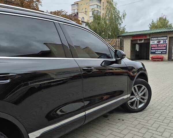 Черный Фольксваген Туарег, объемом двигателя 3 л и пробегом 330 тыс. км за 19999 $, фото 10 на Automoto.ua