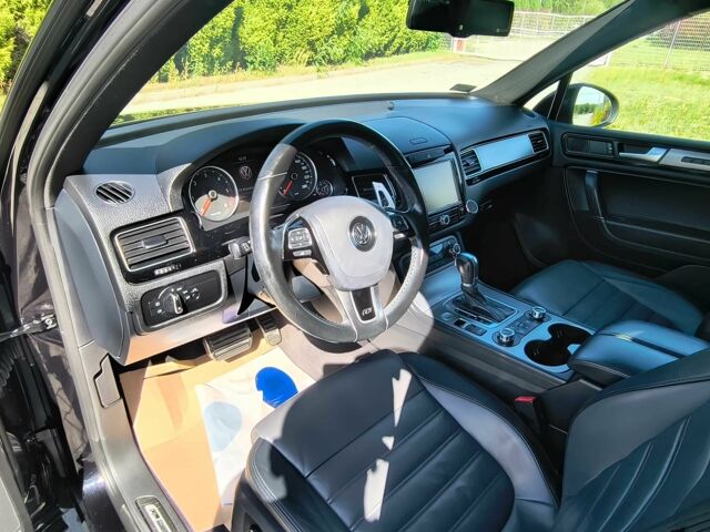 Чорний Фольксваген Туарег, об'ємом двигуна 3 л та пробігом 82 тис. км за 6800 $, фото 5 на Automoto.ua