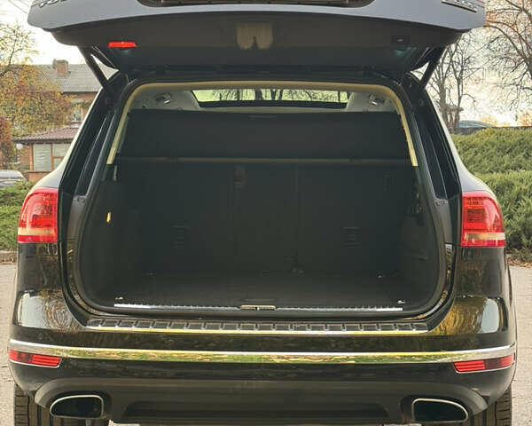 Черный Фольксваген Туарег, объемом двигателя 3 л и пробегом 238 тыс. км за 23700 $, фото 36 на Automoto.ua