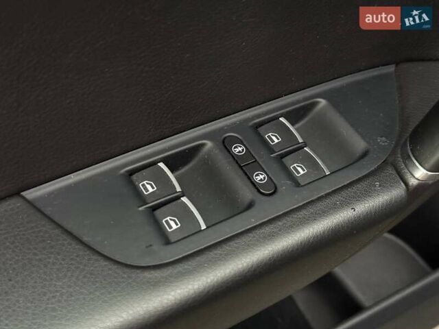 Черный Фольксваген Туарег, объемом двигателя 3.6 л и пробегом 220 тыс. км за 16900 $, фото 23 на Automoto.ua