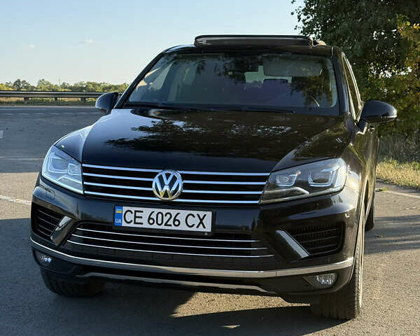 Черный Фольксваген Туарег, объемом двигателя 3 л и пробегом 219 тыс. км за 26900 $, фото 4 на Automoto.ua