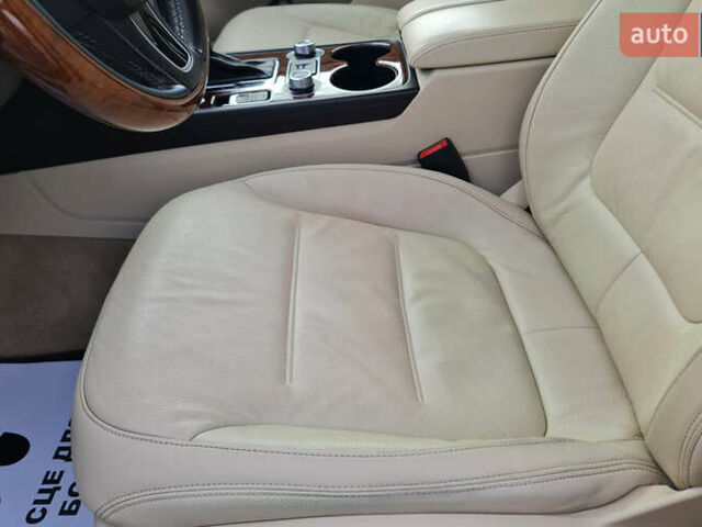 Чорний Фольксваген Туарег, об'ємом двигуна 3 л та пробігом 185 тис. км за 32999 $, фото 3 на Automoto.ua