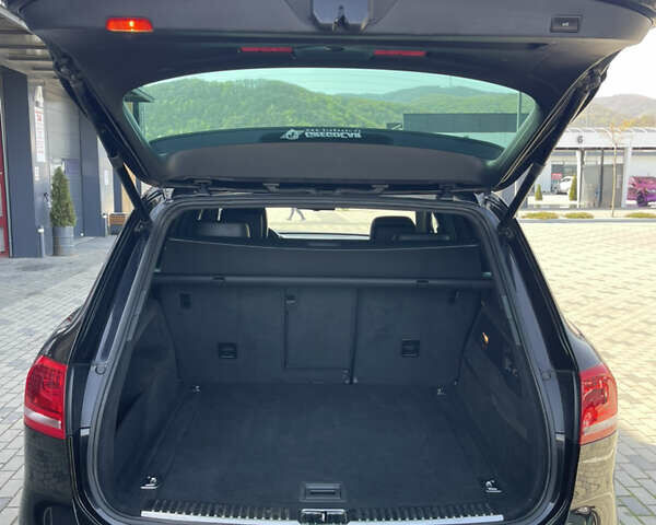 Черный Фольксваген Туарег, объемом двигателя 3 л и пробегом 266 тыс. км за 27990 $, фото 19 на Automoto.ua